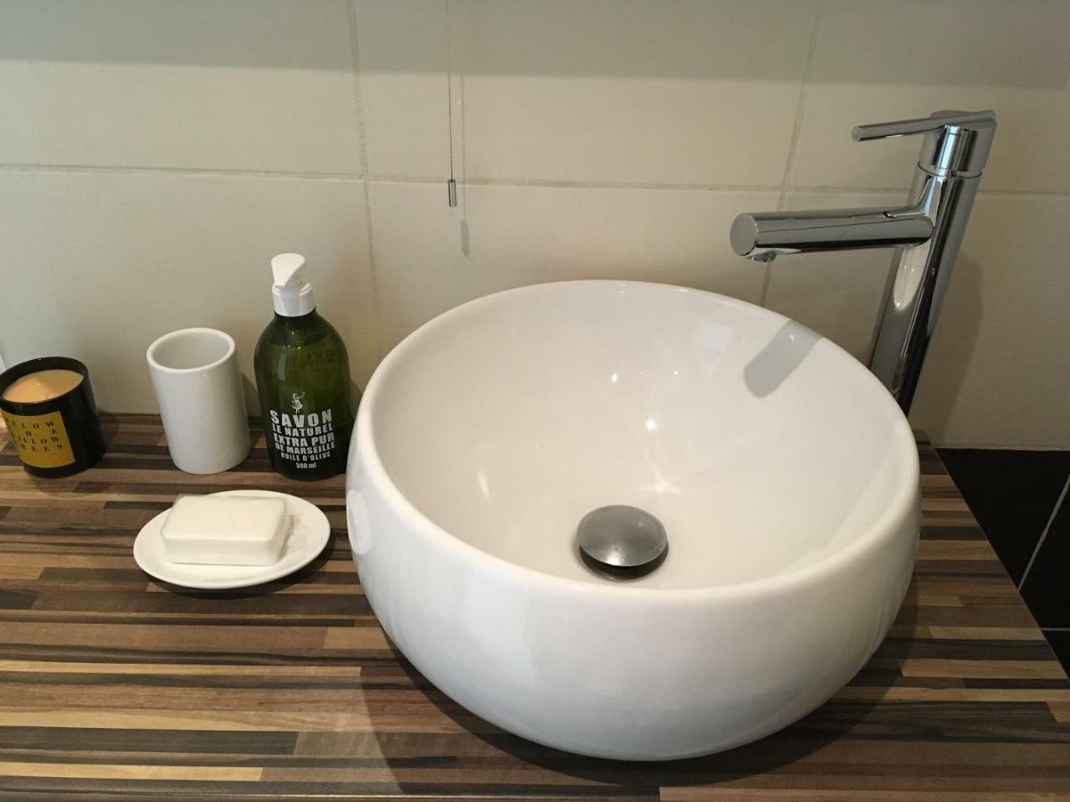 Cosy One-Bedroom Apartment -Stayinantibes- Le Cosy Esterno foto