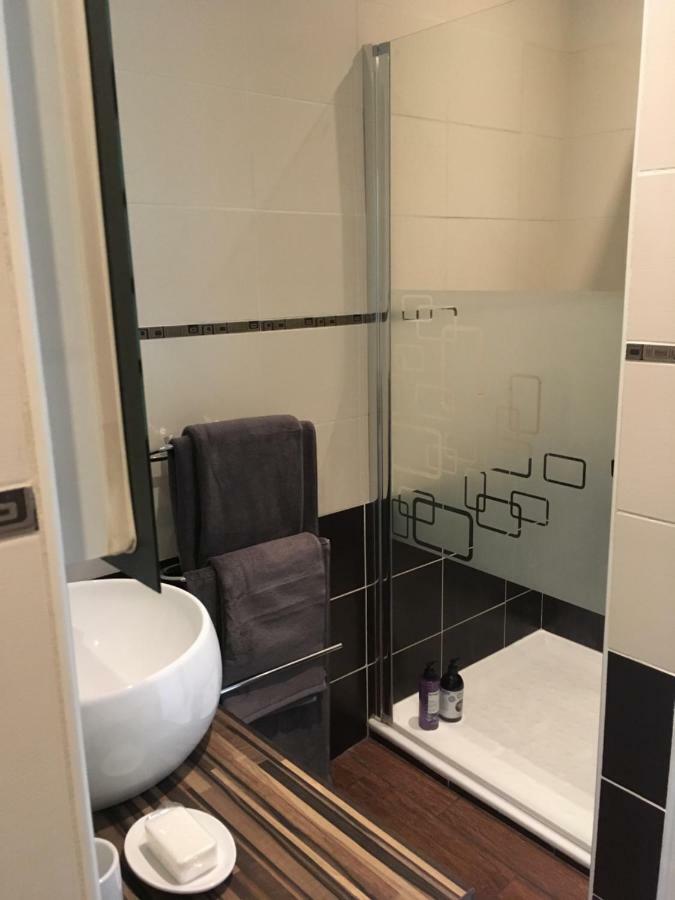 Cosy One-Bedroom Apartment -Stayinantibes- Le Cosy Esterno foto